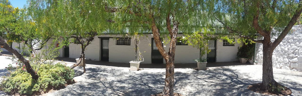 Гостевой дом Lemoenfontein Бофорт-Уэст Экстерьер фото